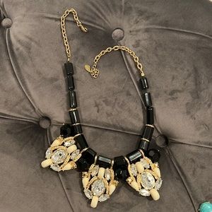 Beaded necklace with rhinestones